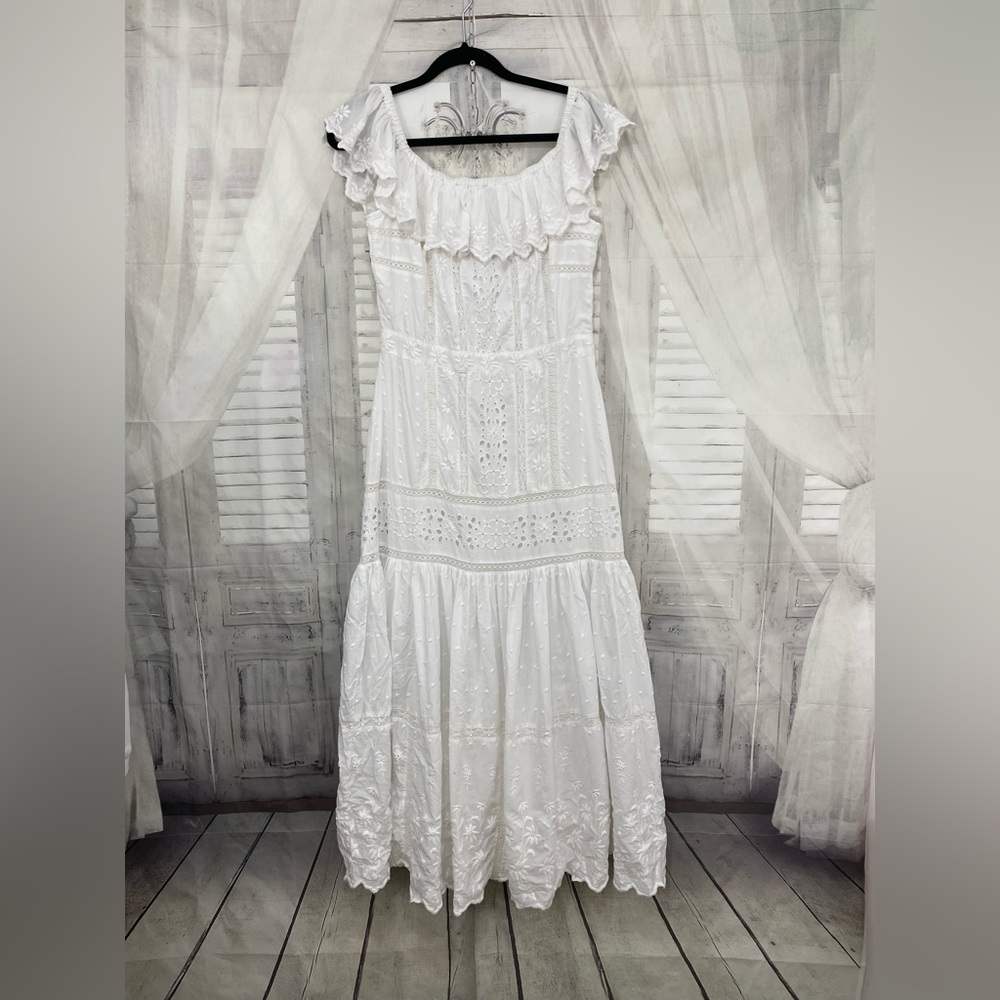 Lauren Ralph Lauren Size 12 Eyelet Off-the-Shoulder Maxi Dress 100% Cotton NWOT - Picture 3 of 13
